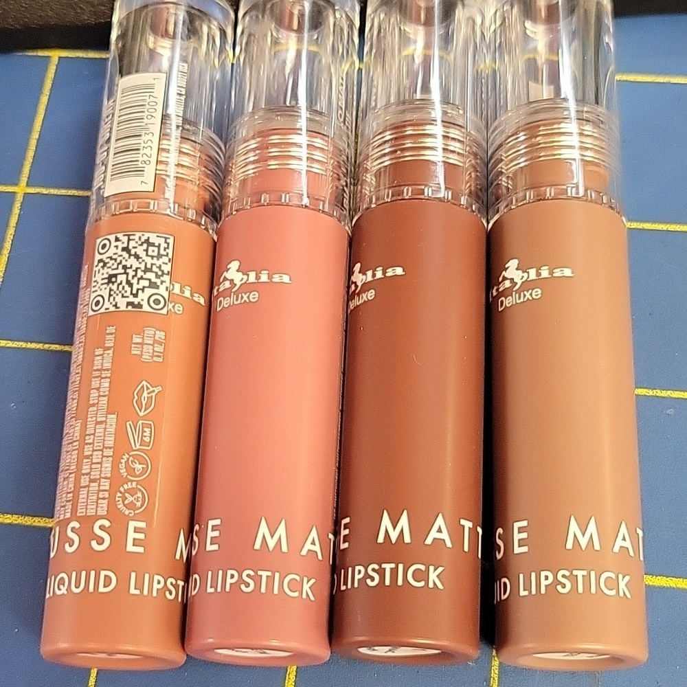 Italia Deluxe Mousse Matte Liquid Lipsticks Set of 4